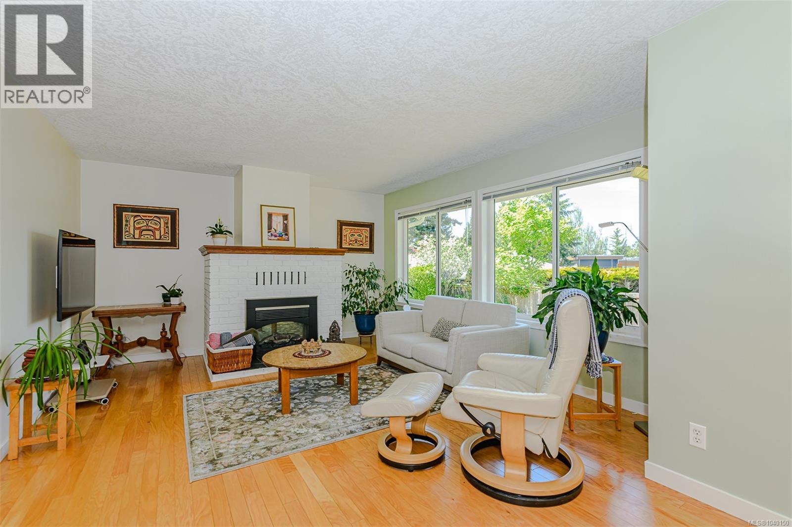 15 3966 Cedar Hill Cross Road, Saanich