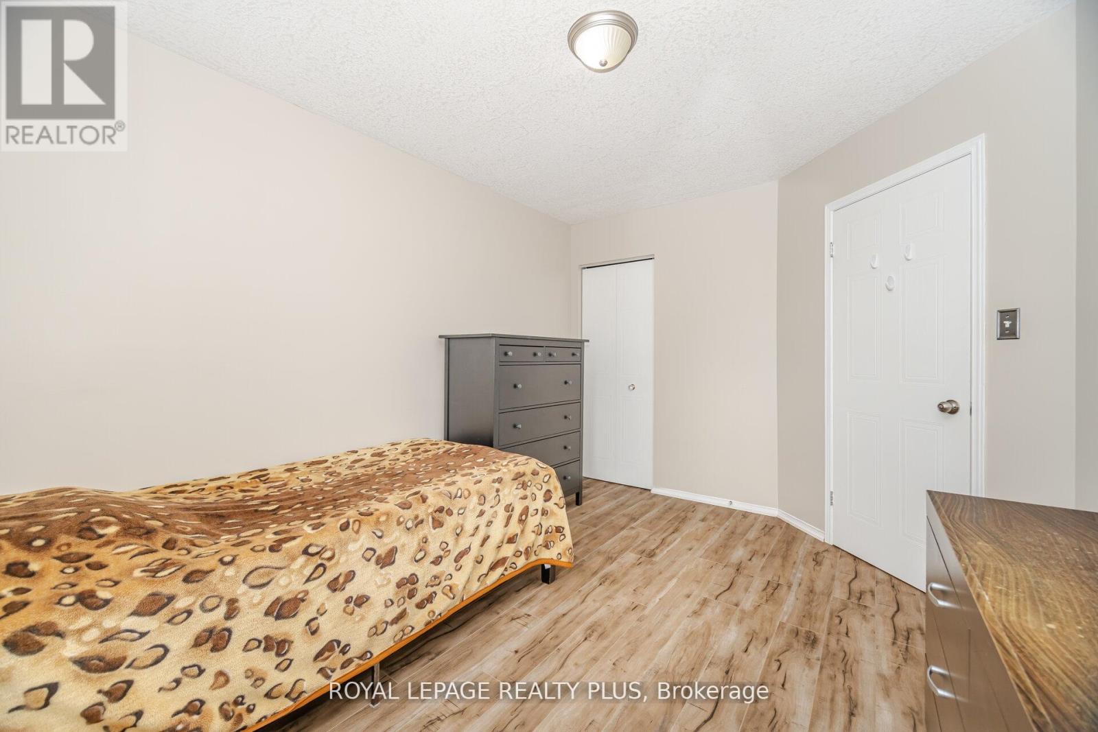 35 JERRY DRIVE - 26