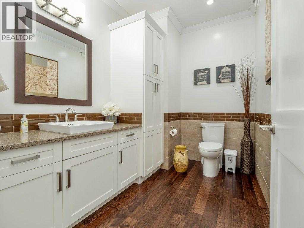 627 18 Street — photo 23