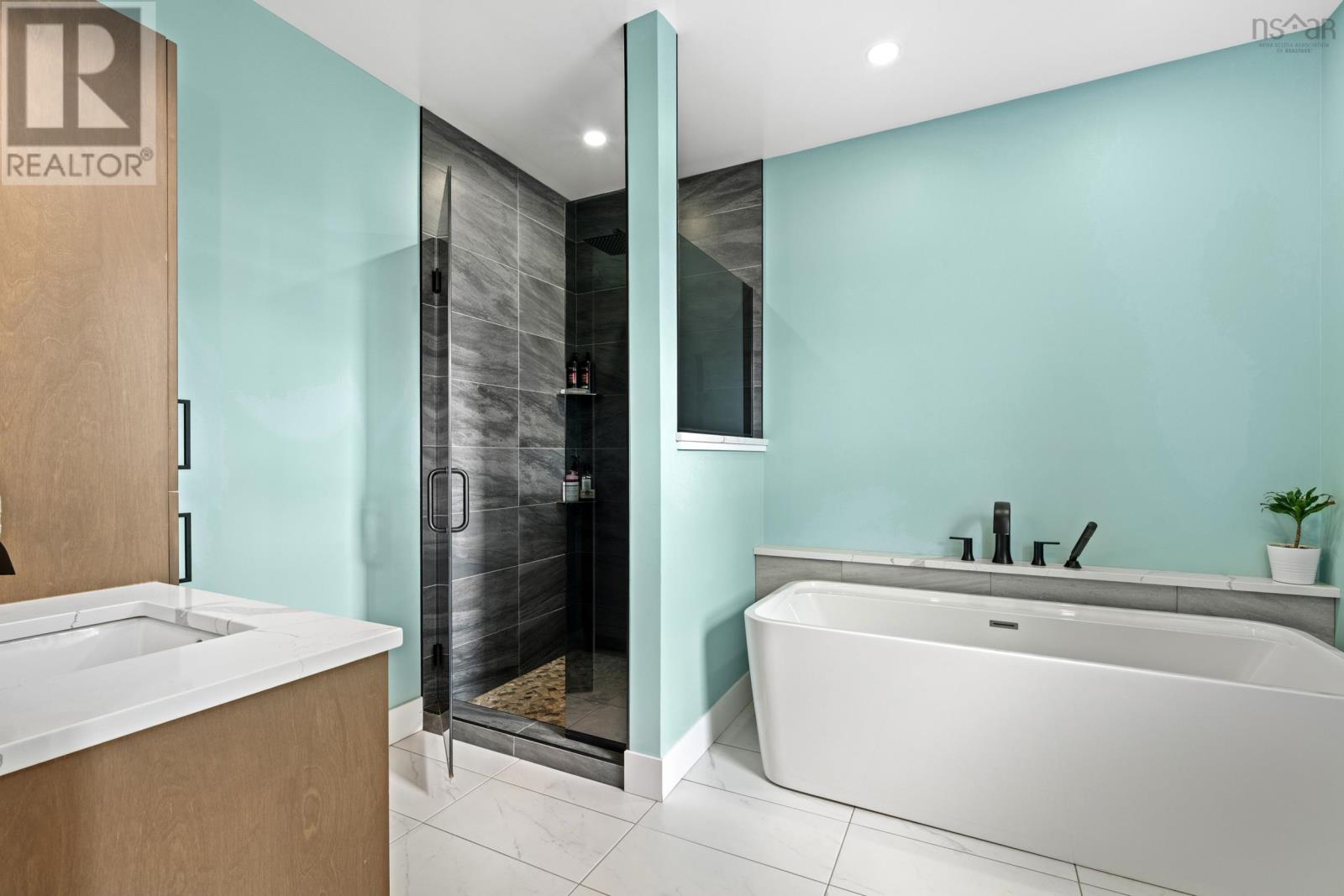 5121 Clam Harbour Road - 24