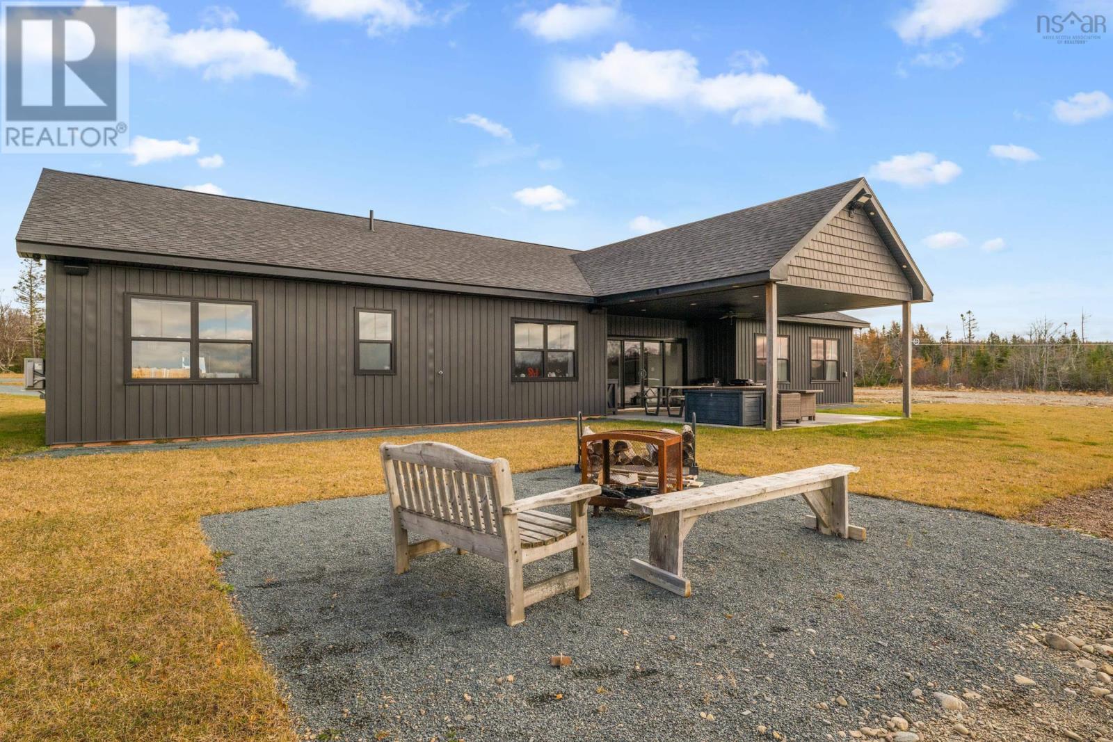 5121 Clam Harbour Road - 43