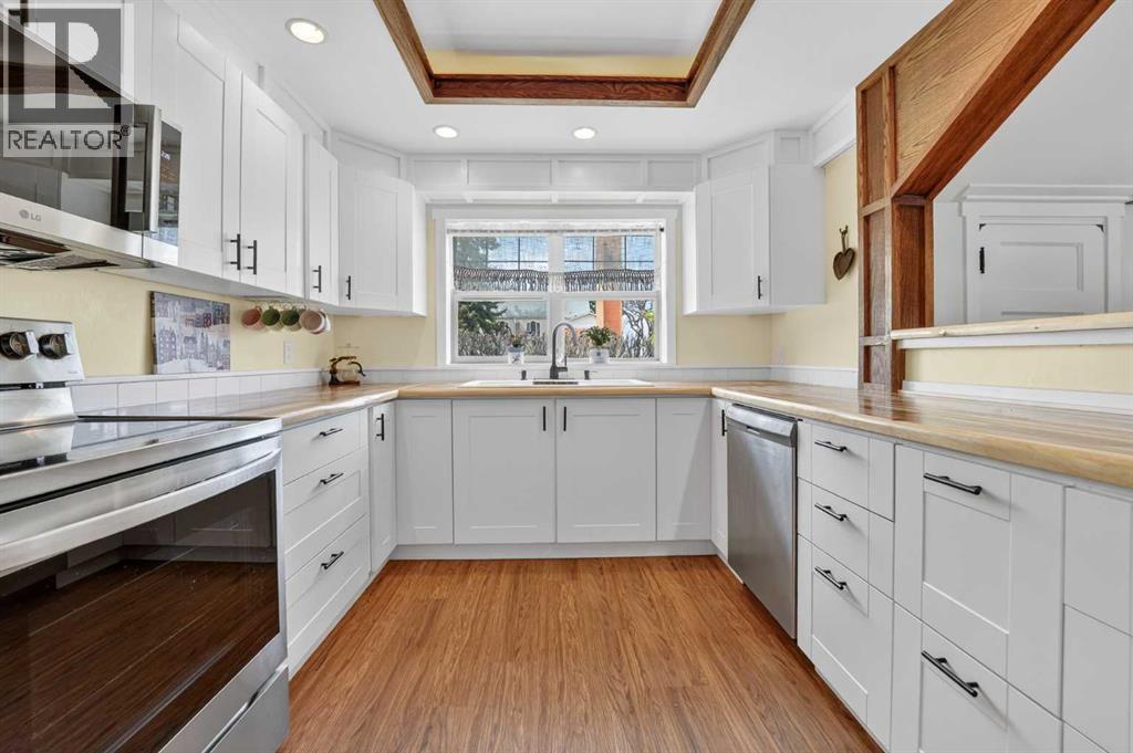4717 2 Street W - 15