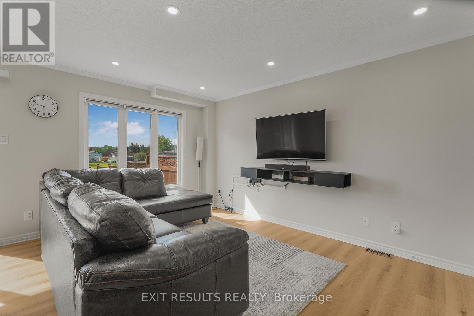 2609 RAYMOND STREET - 10