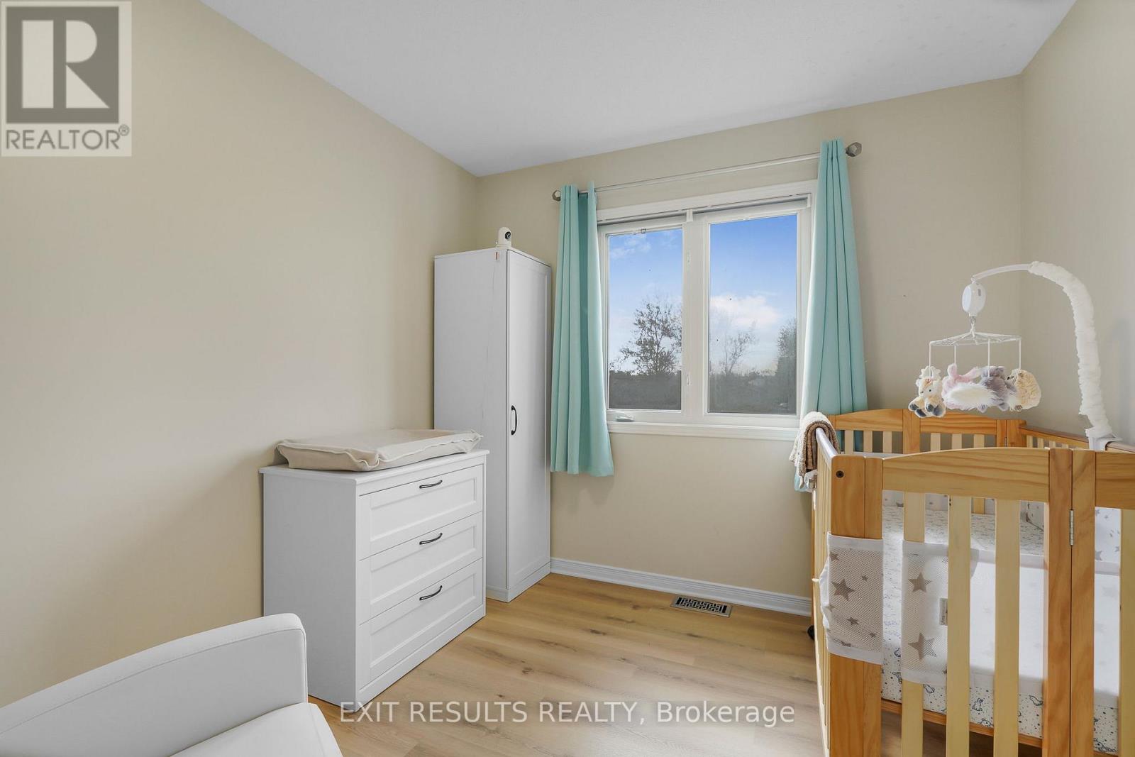 2609 RAYMOND STREET - 19