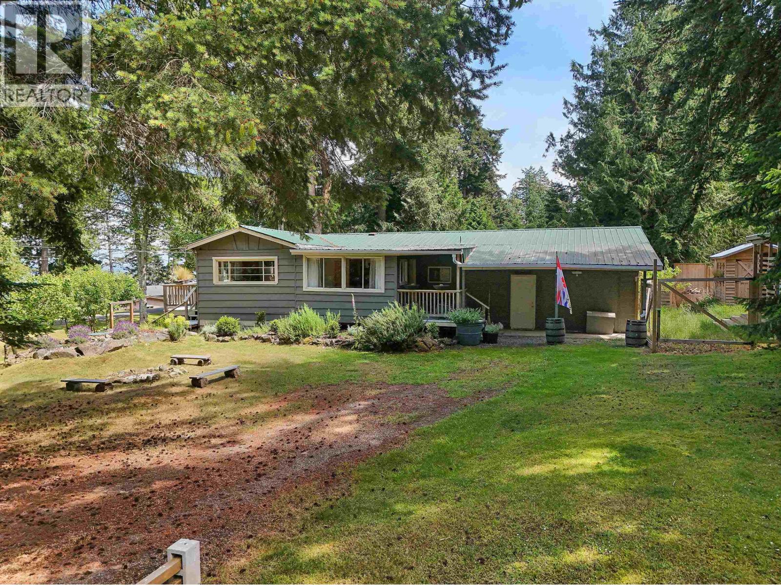 222 SKANA GATE ROAD, Mayne Island