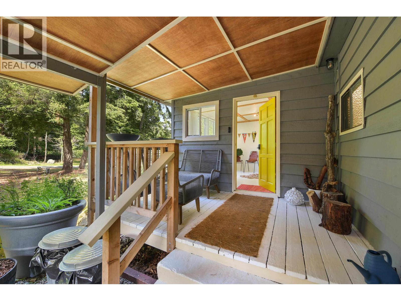 222 SKANA GATE ROAD, Mayne Island