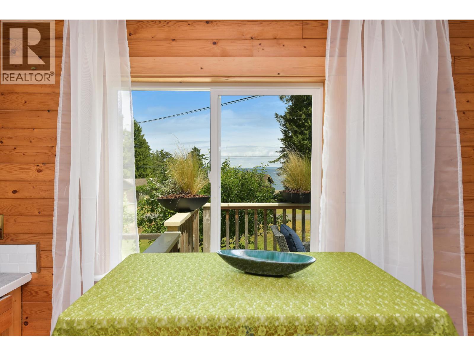 222 SKANA GATE ROAD, Mayne Island