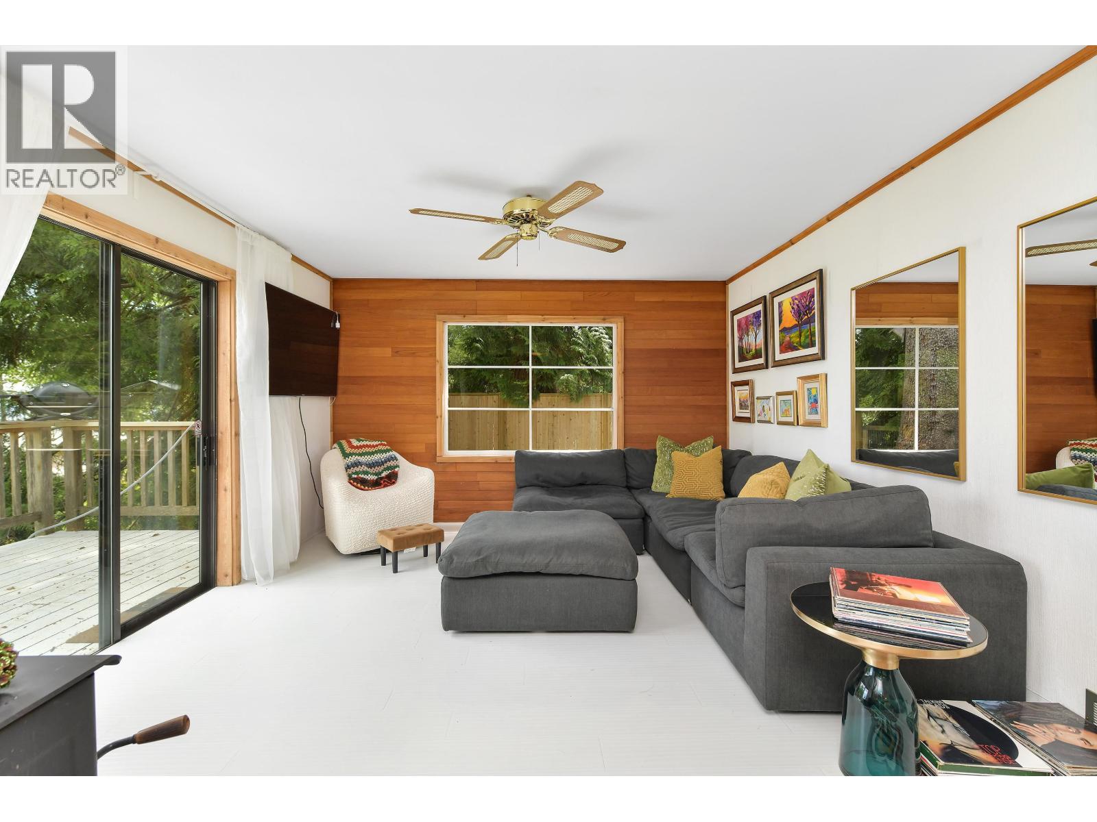 222 SKANA GATE ROAD, Mayne Island