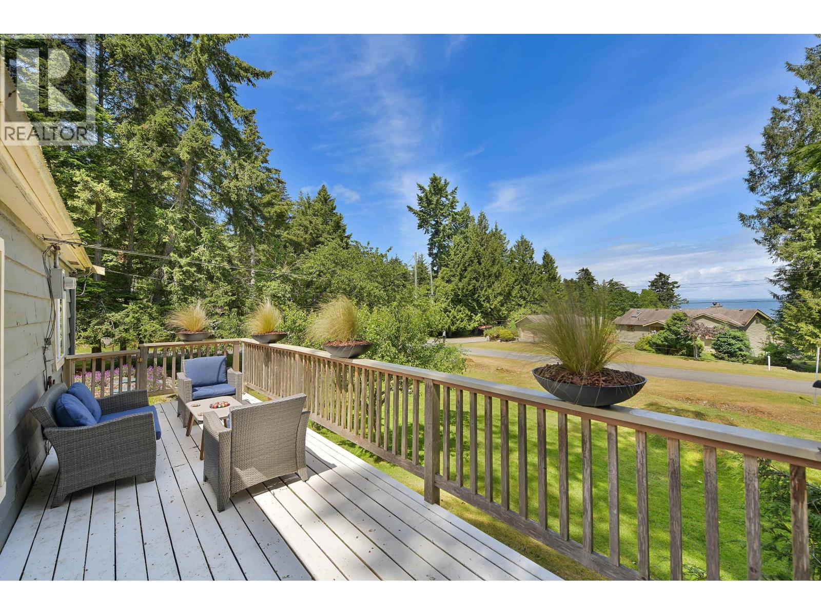 222 SKANA GATE ROAD, Mayne Island