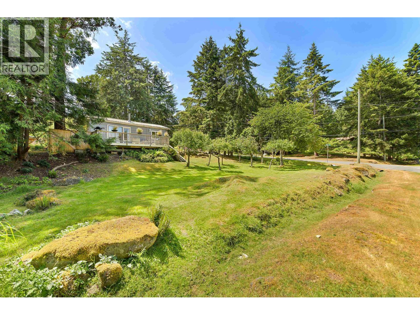 222 SKANA GATE ROAD, Mayne Island
