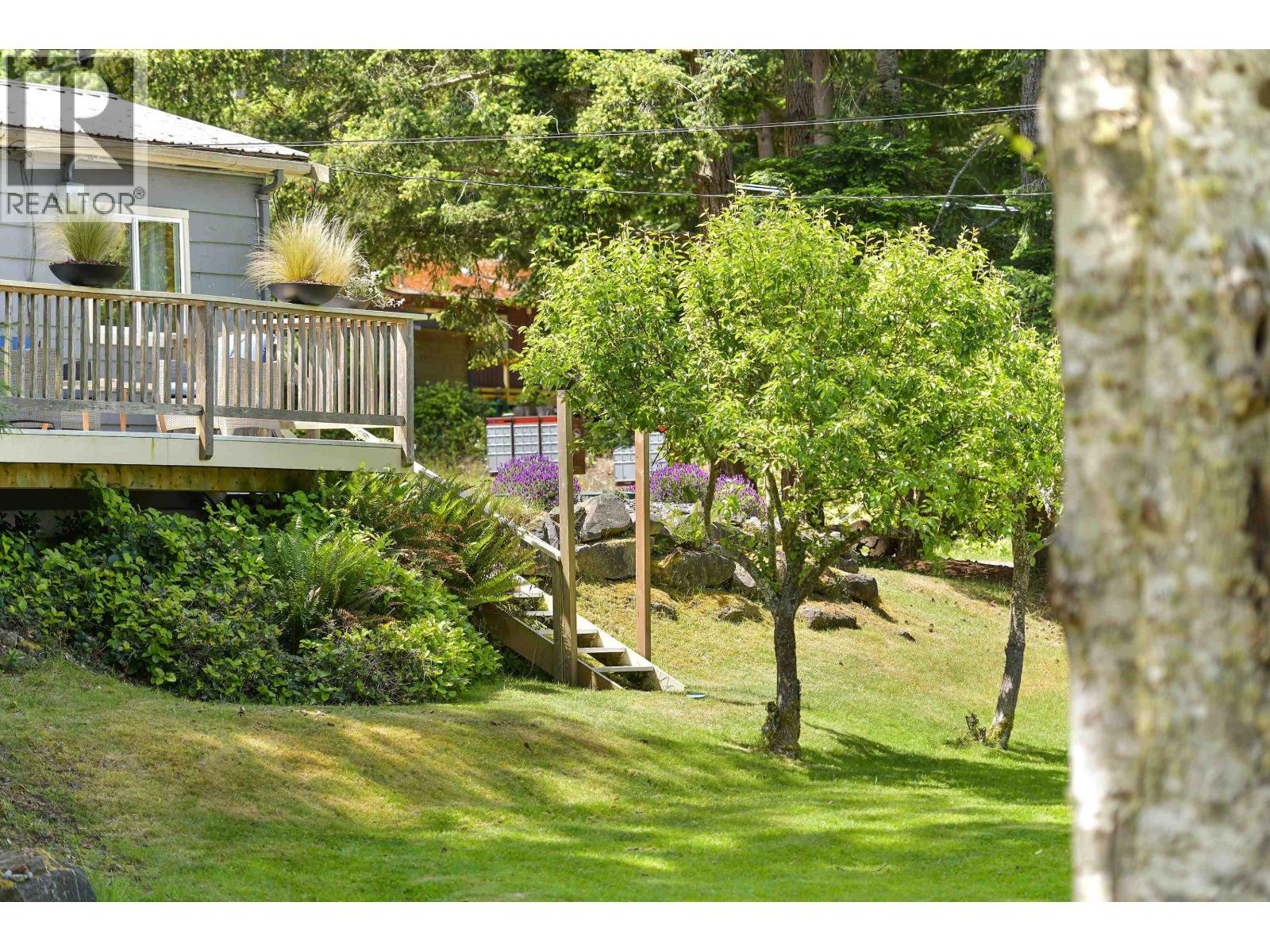 222 SKANA GATE ROAD, Mayne Island