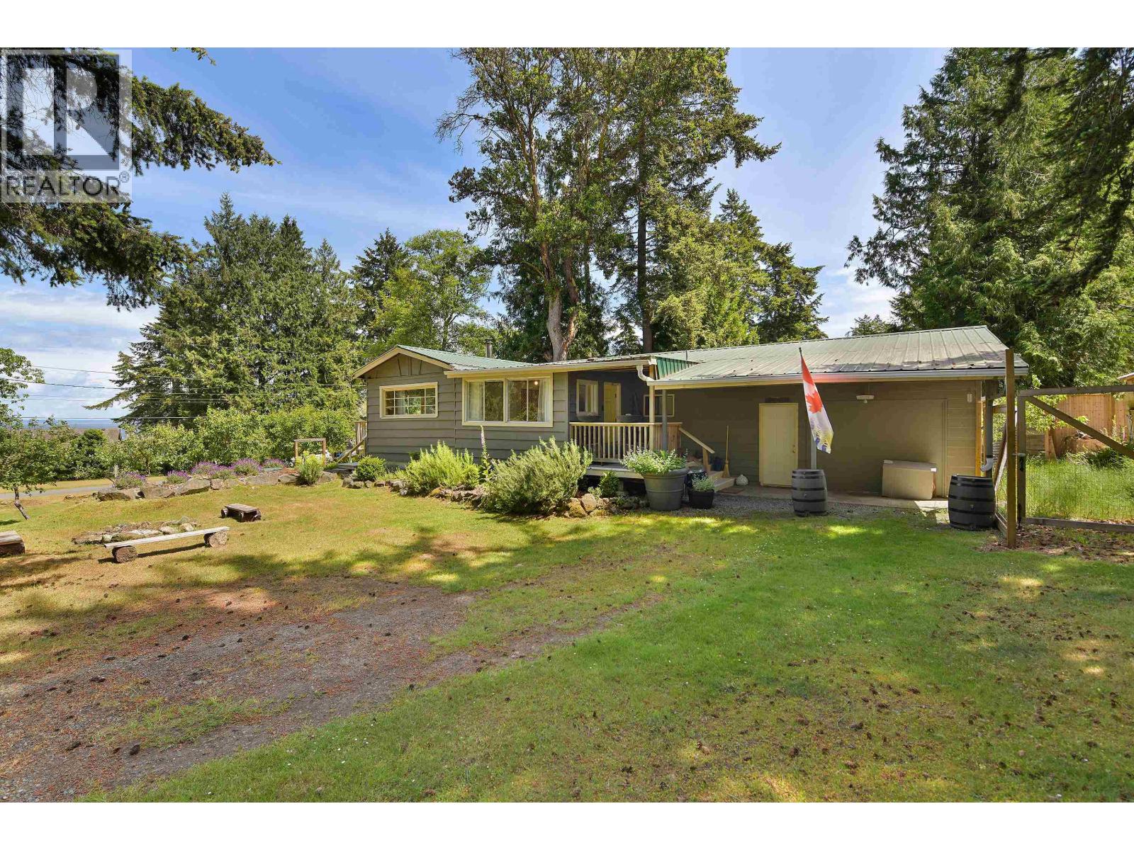 222 SKANA GATE ROAD, Mayne Island