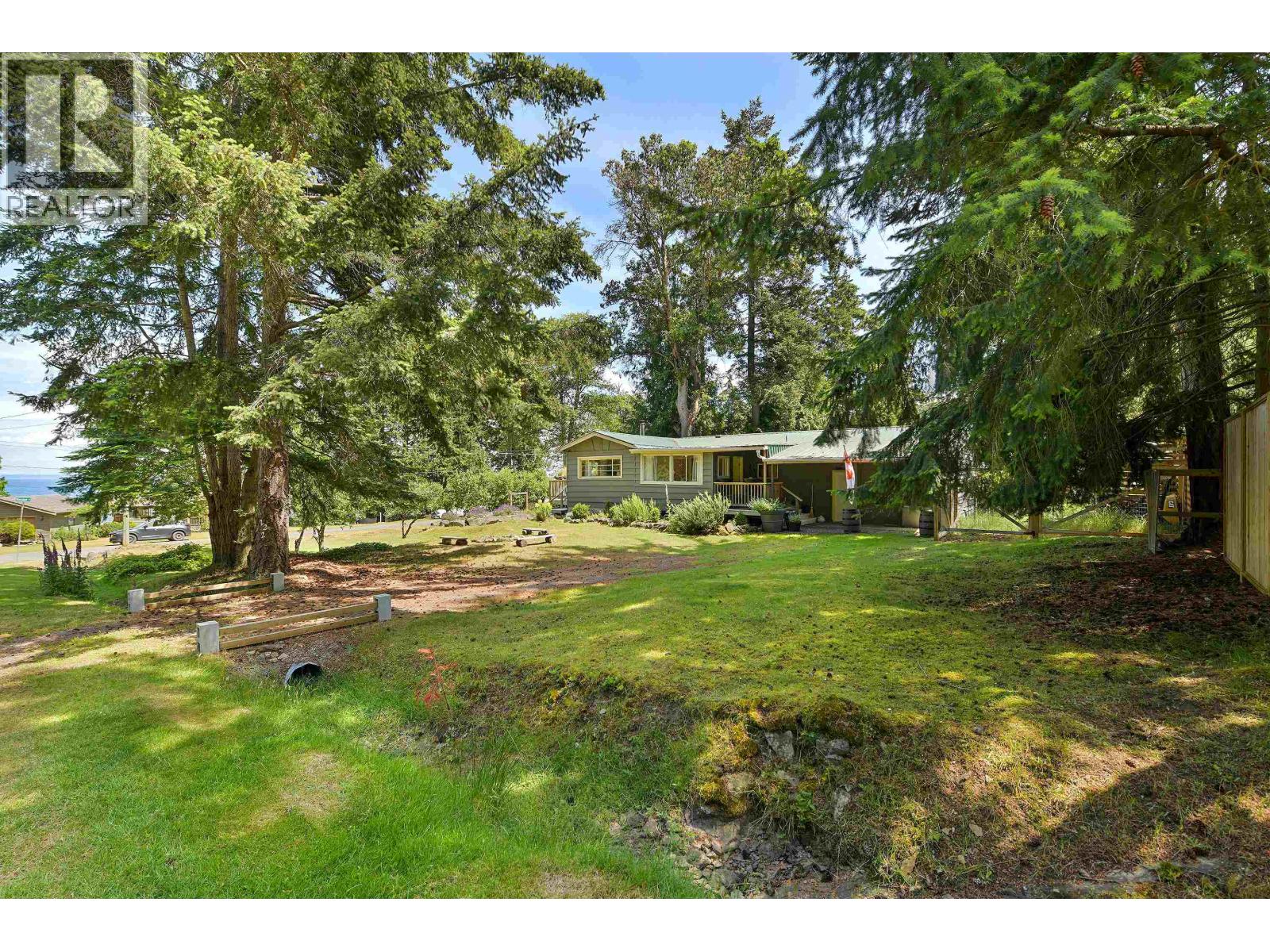 222 SKANA GATE ROAD, Mayne Island