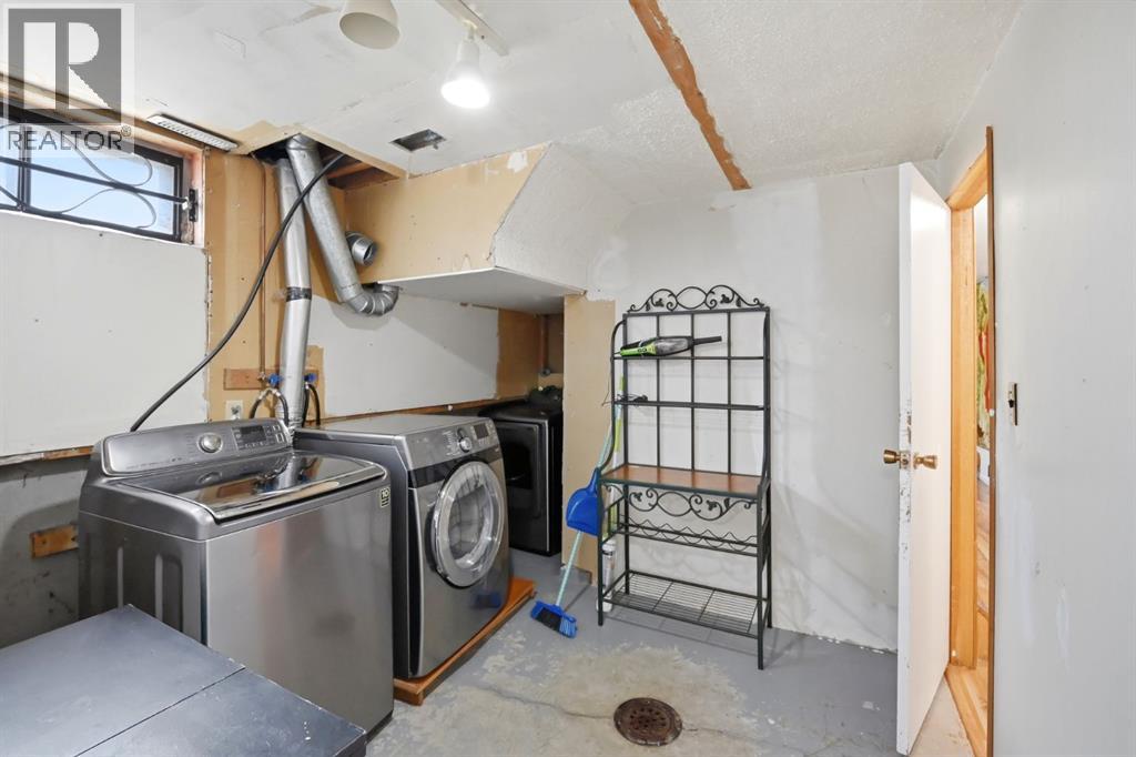 6907 4 Avenue NE - 38