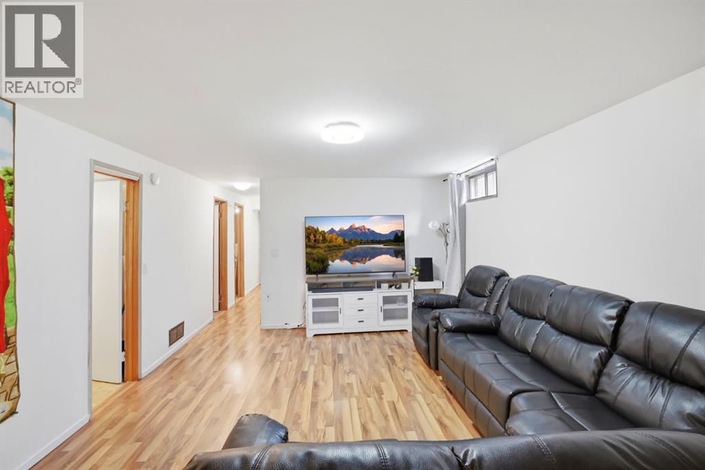 6907 4 Avenue NE - 26