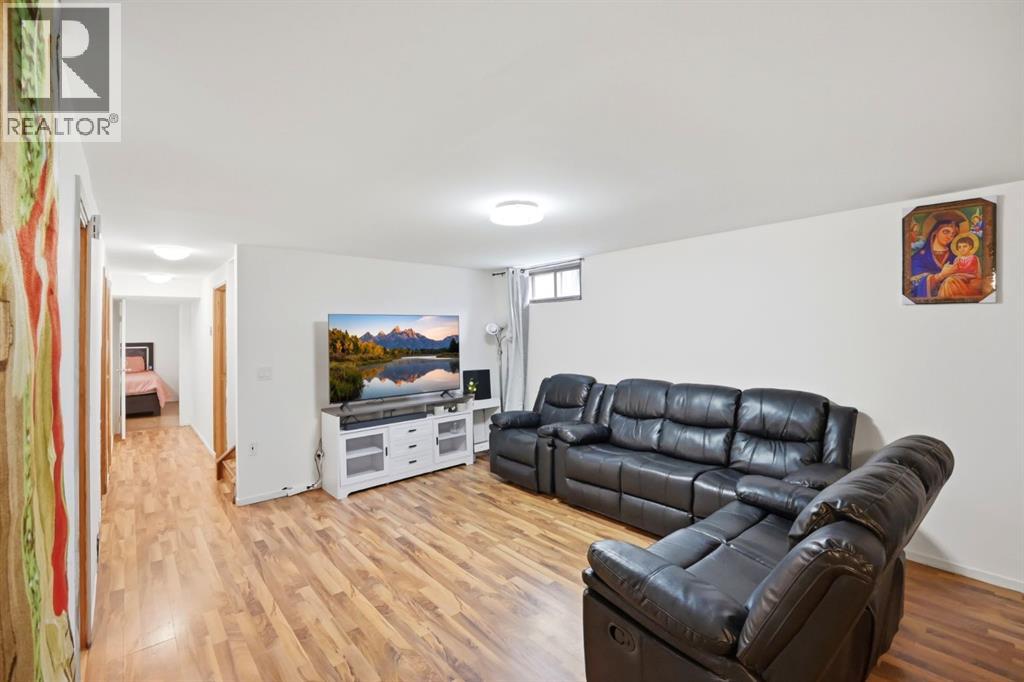 6907 4 Avenue NE - 27