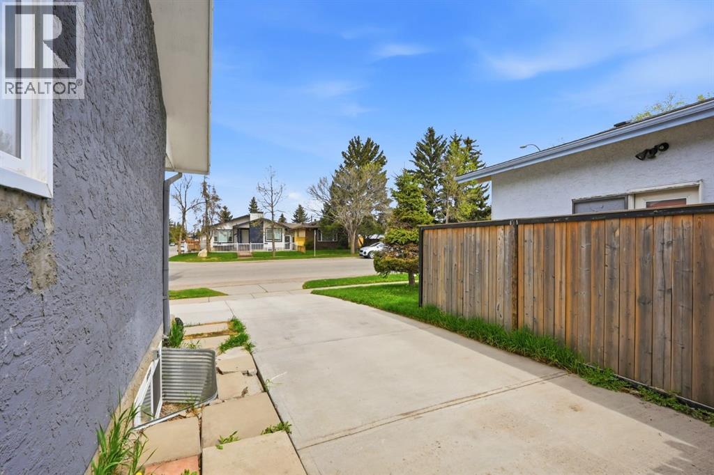 6907 4 Avenue NE - 40