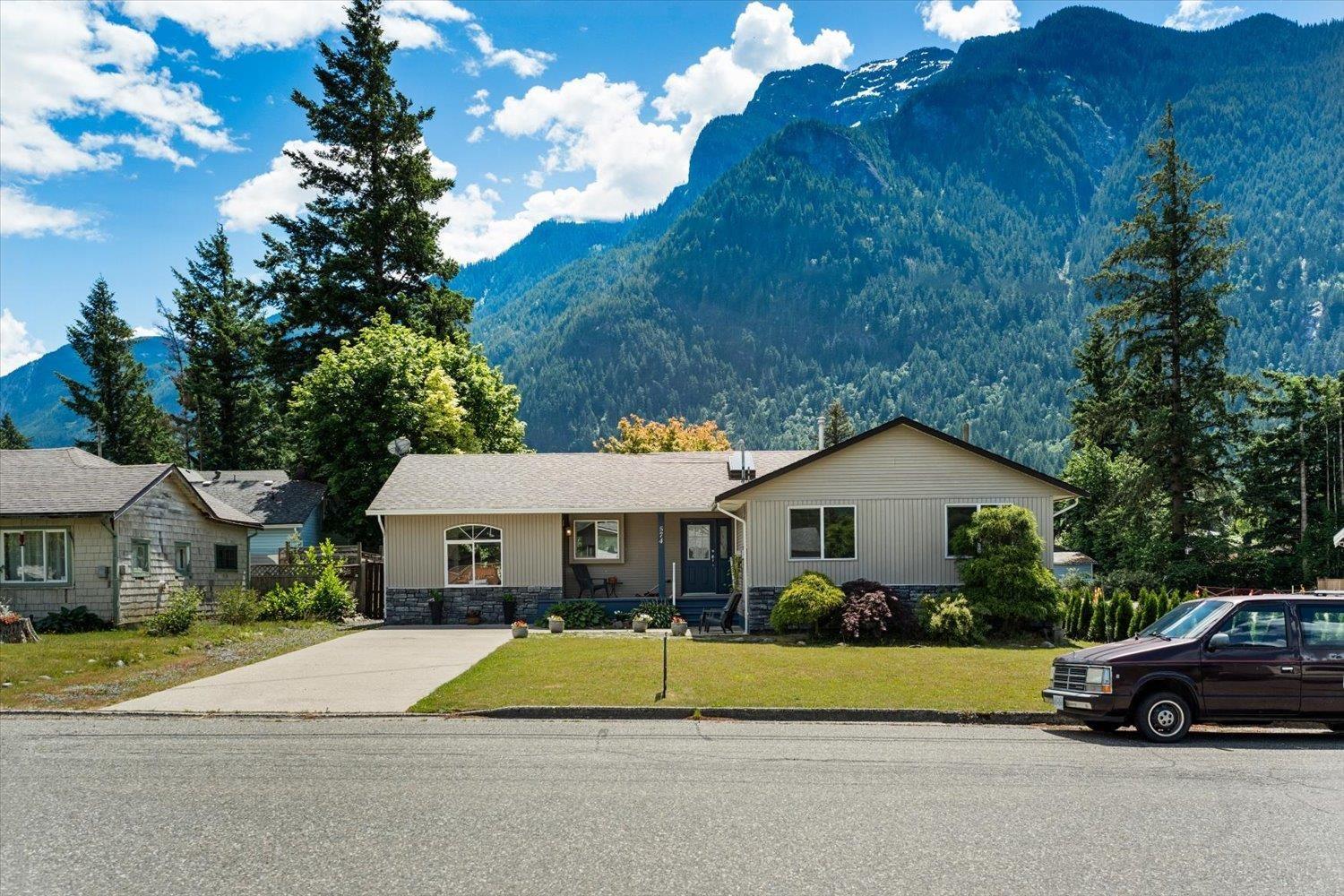 574 PARK STREET, Hope