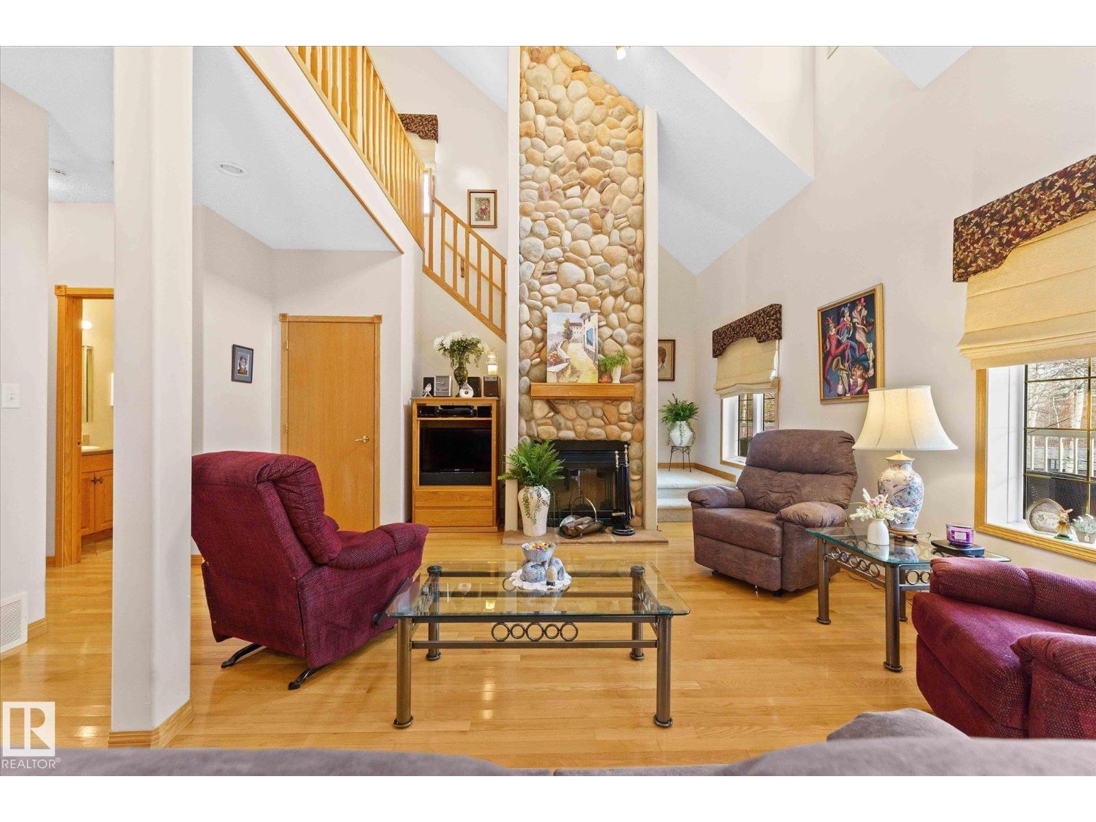 #460 48057 RGE RD 272 - 8
