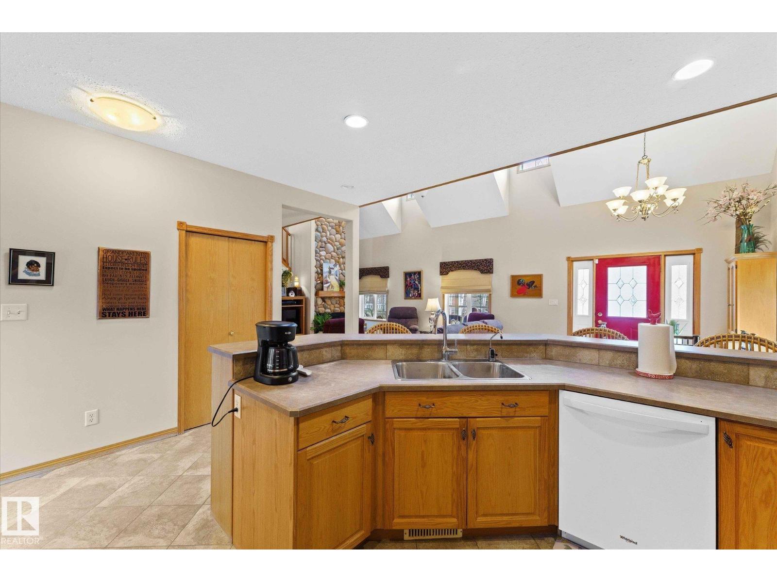 #460 48057 RGE RD 272 - 15