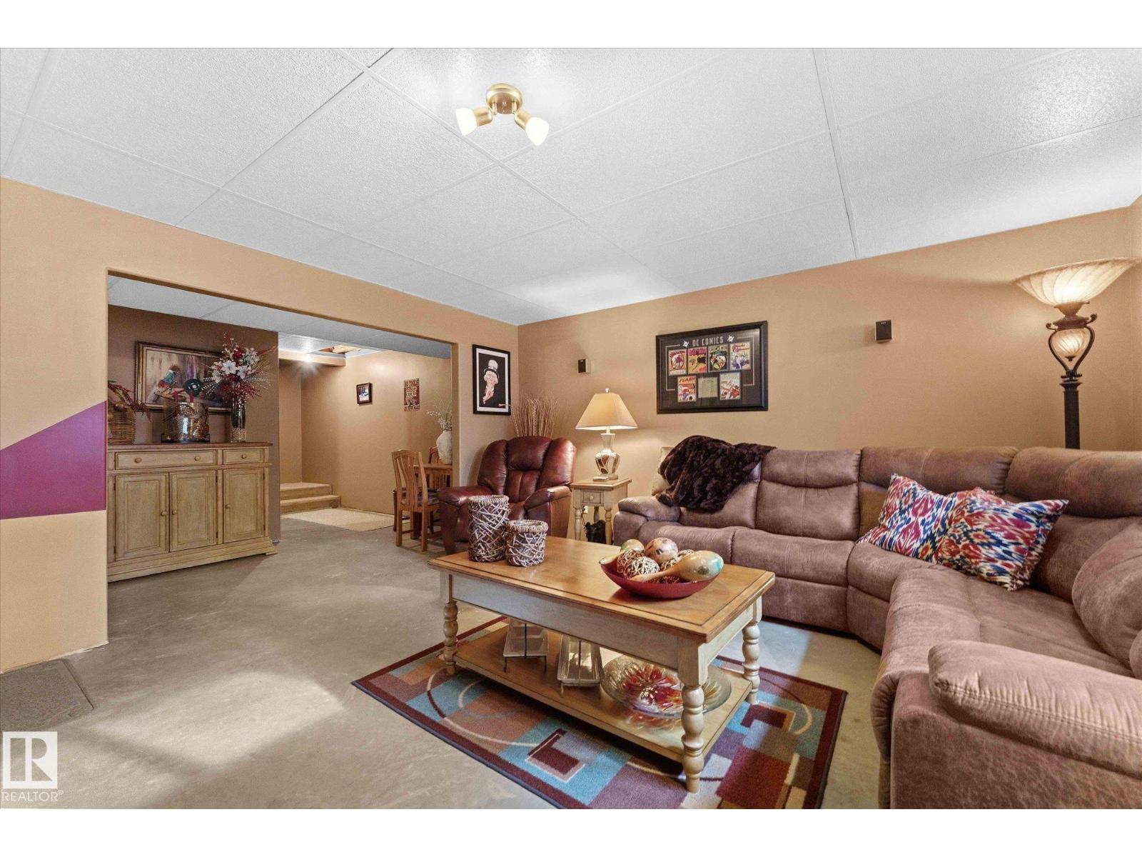 #460 48057 RGE RD 272 - 34