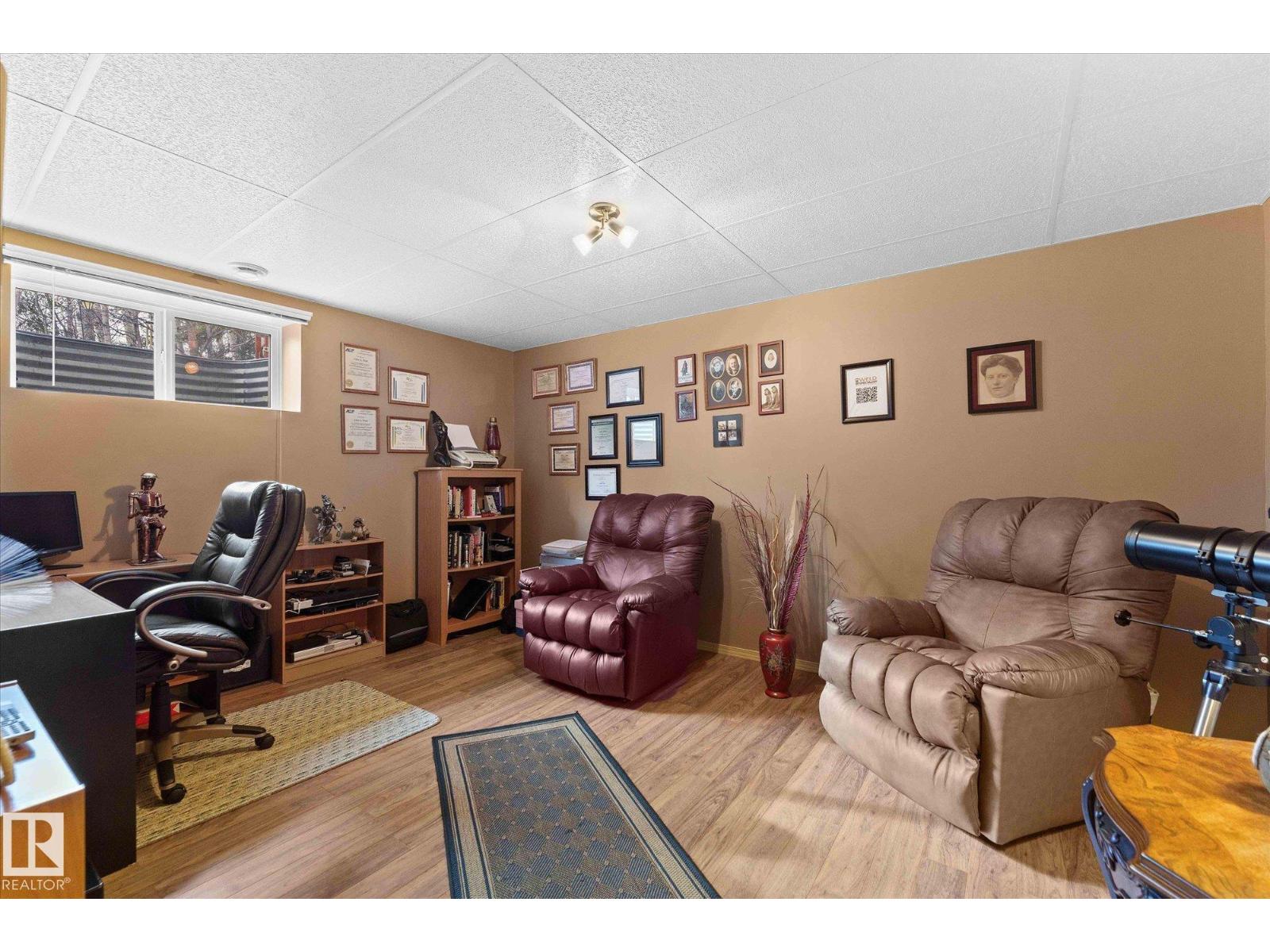 #460 48057 RGE RD 272 - 35