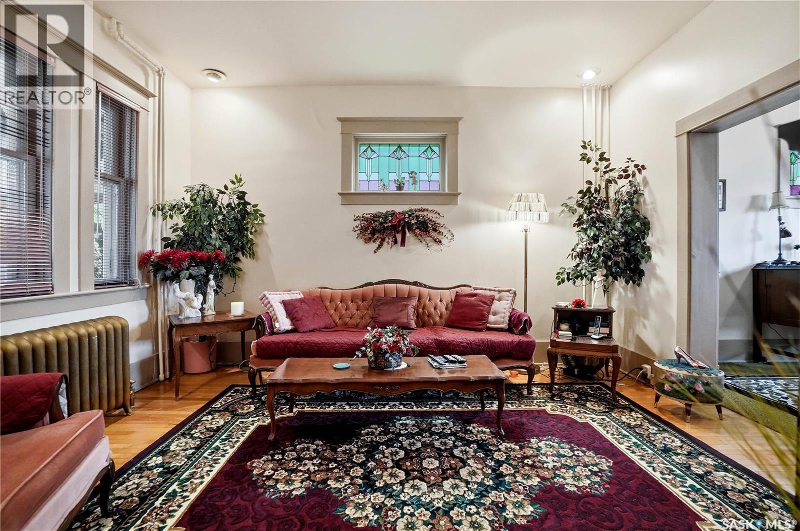 1320 VICTORIA AVENUE - photo 4