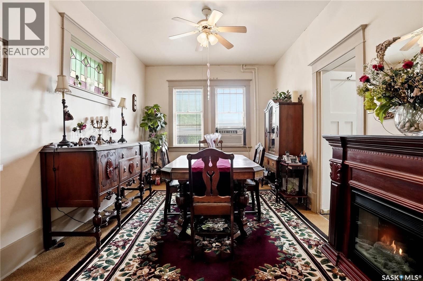 1320 VICTORIA AVENUE — photo 9