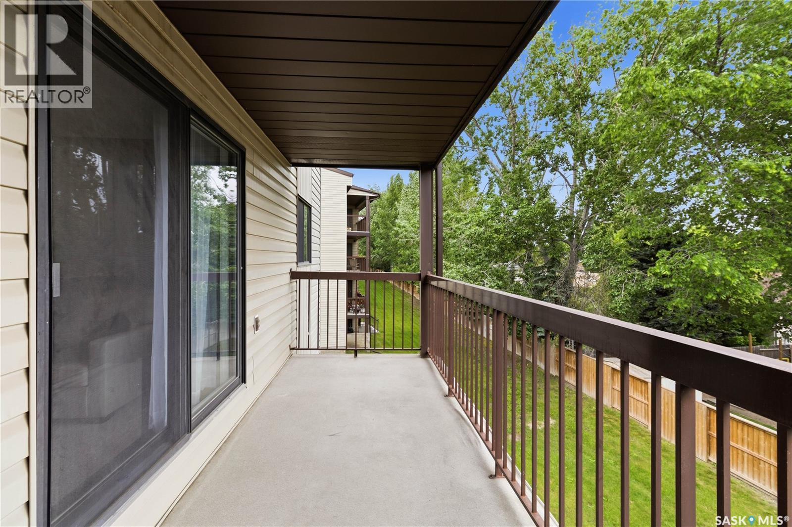 203 365 Kingsmere BOULEVARD — photo 28