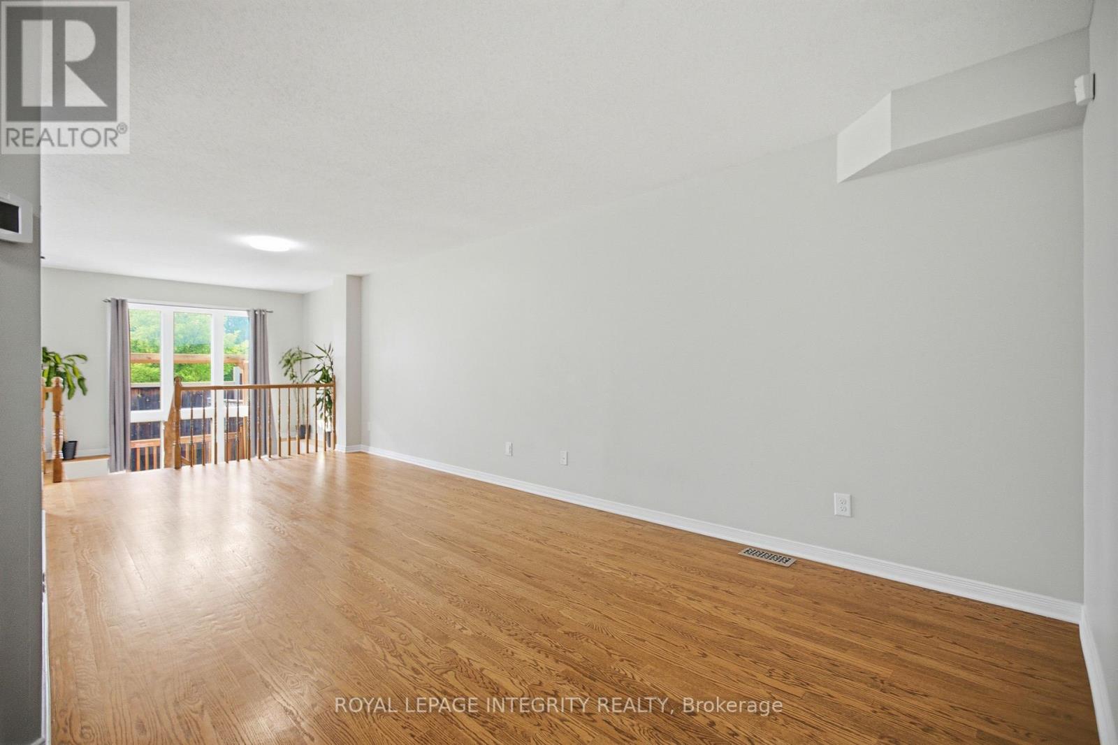 3 Bed, 3 Bath House for Sale in Ottawa – 354 ROLLING MEADOW CRESCENT, Ottawa – MLS# X13442128 - Image 7