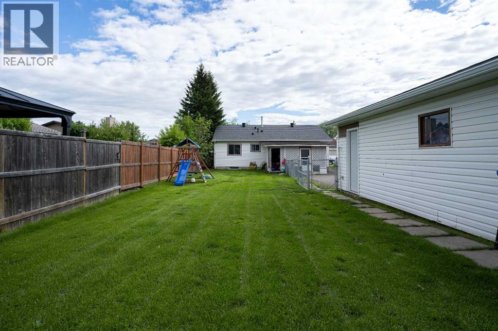 210 Leigh Crescent, Fort McMurray