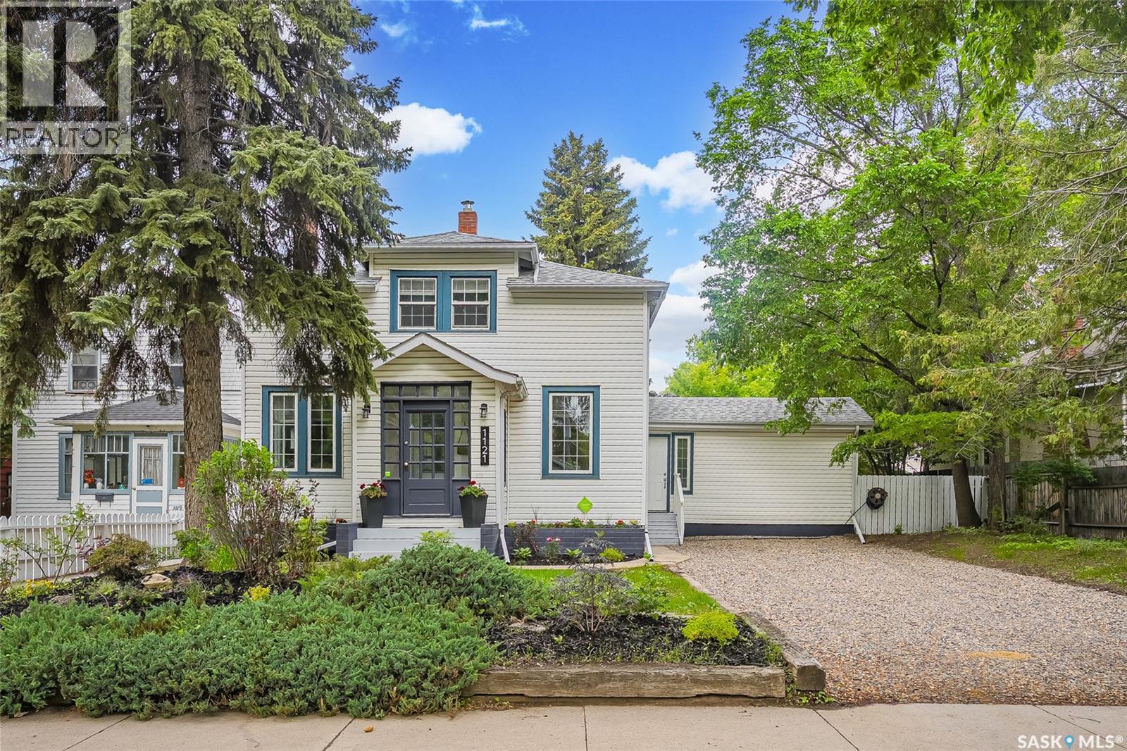 1121 B AVENUE N - 1