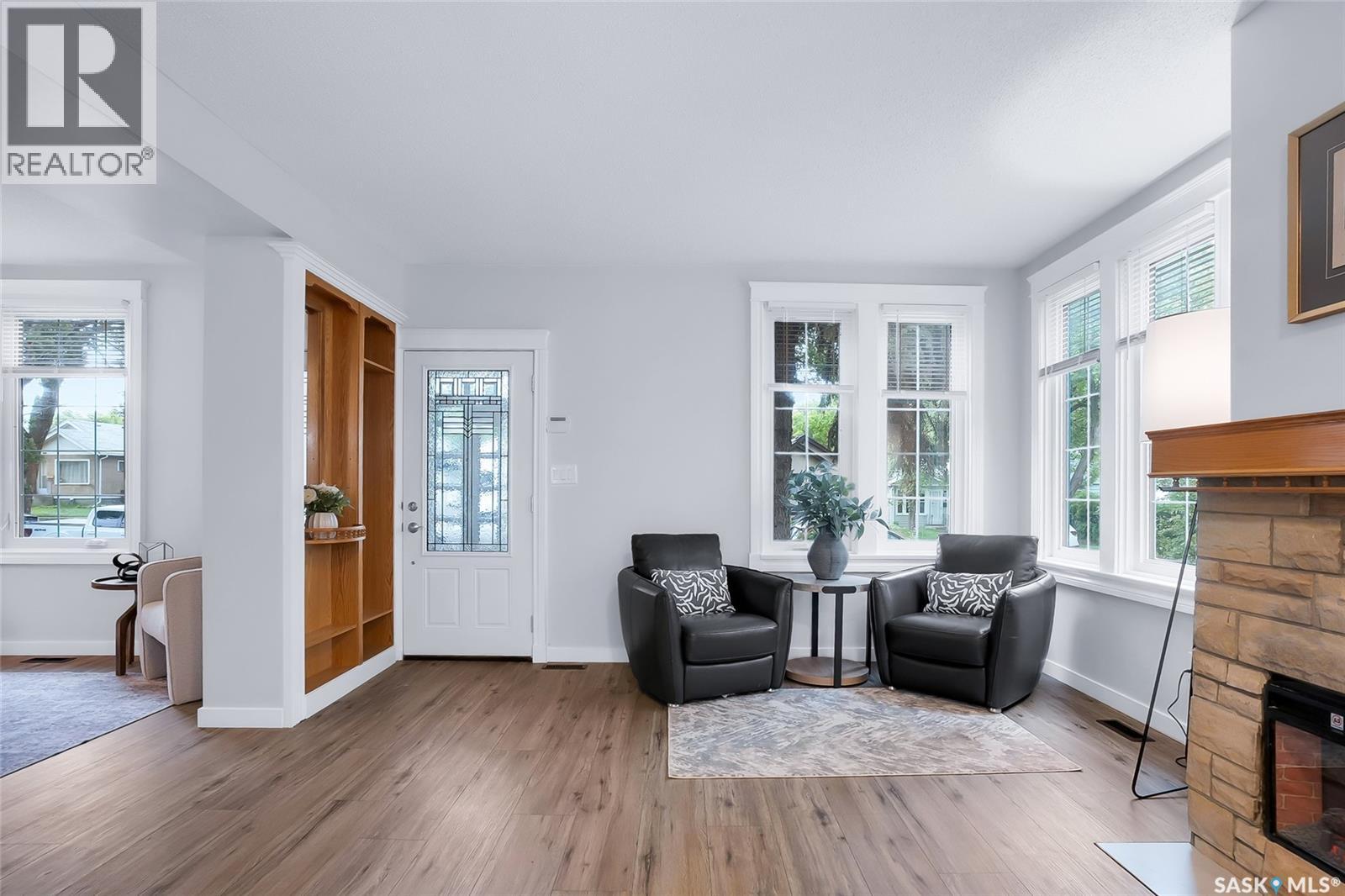 1121 B AVENUE N - 10