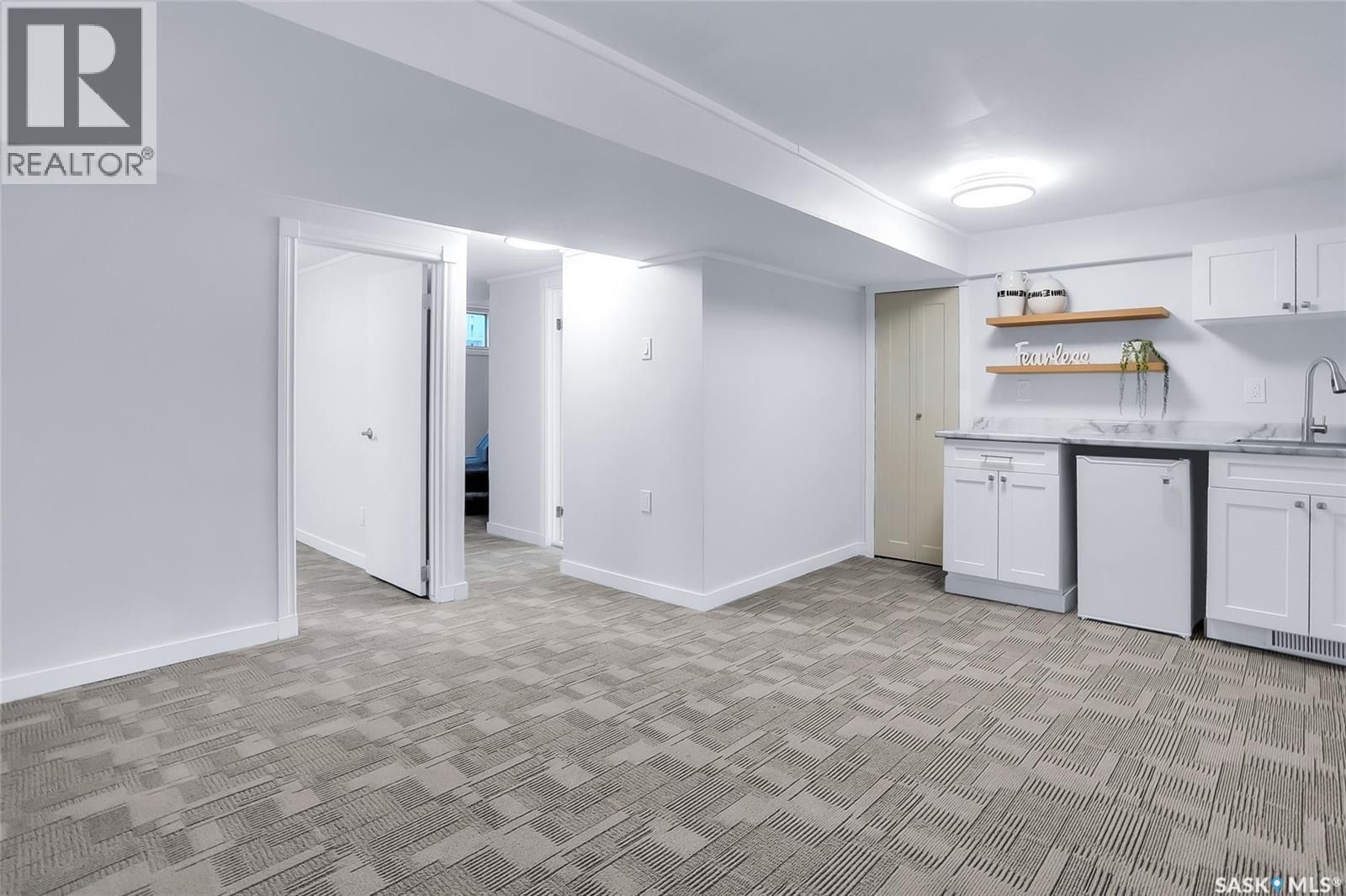 1121 B AVENUE N - 38
