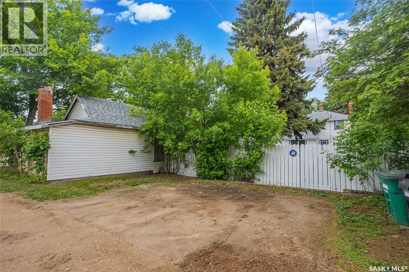 1121 B AVENUE N - 51