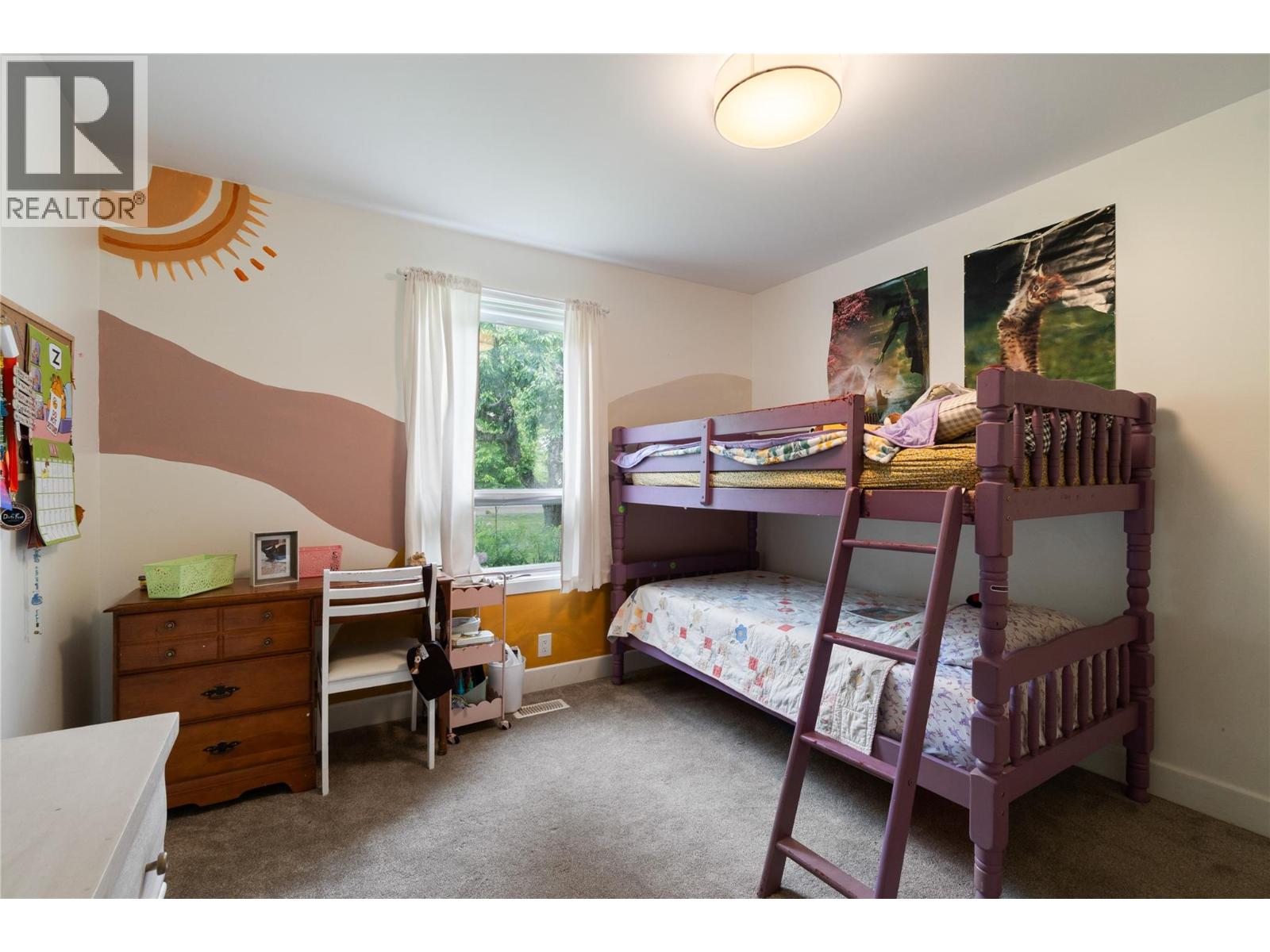 5851 20 Avenue NE - 30