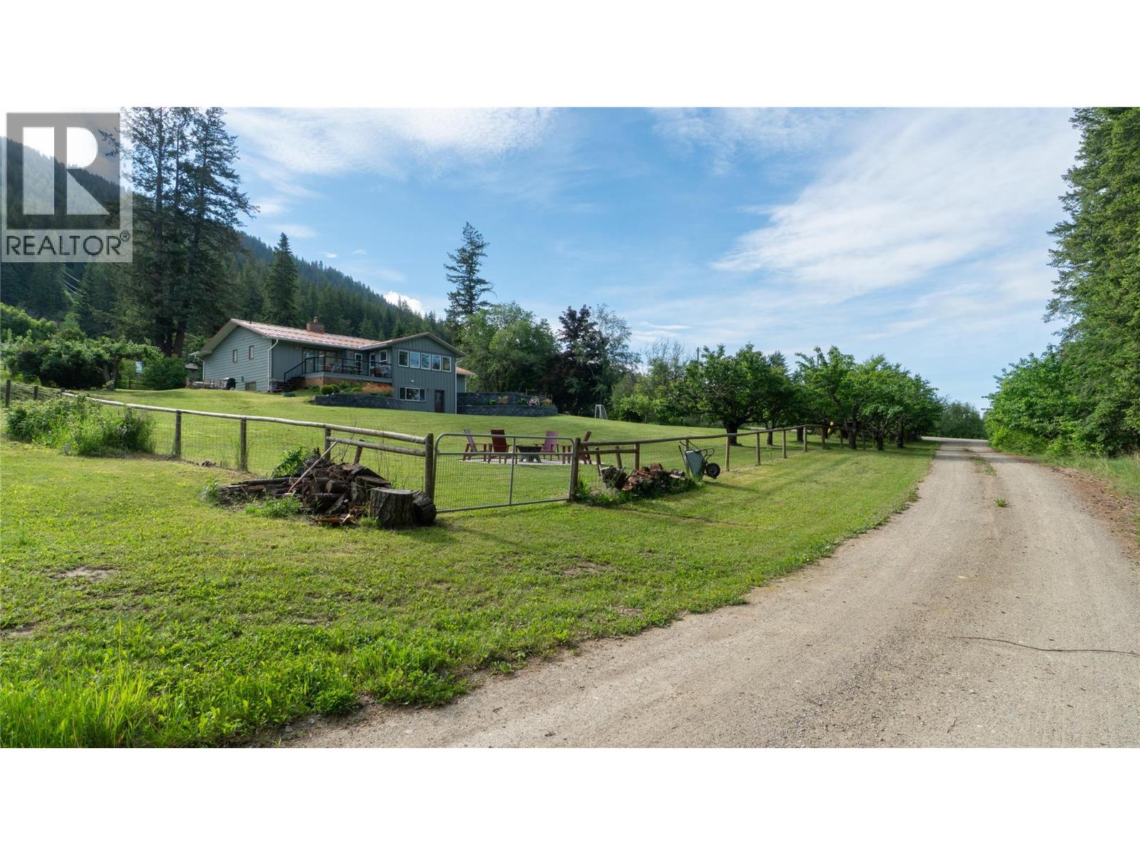 5851 20 Avenue NE - 57
