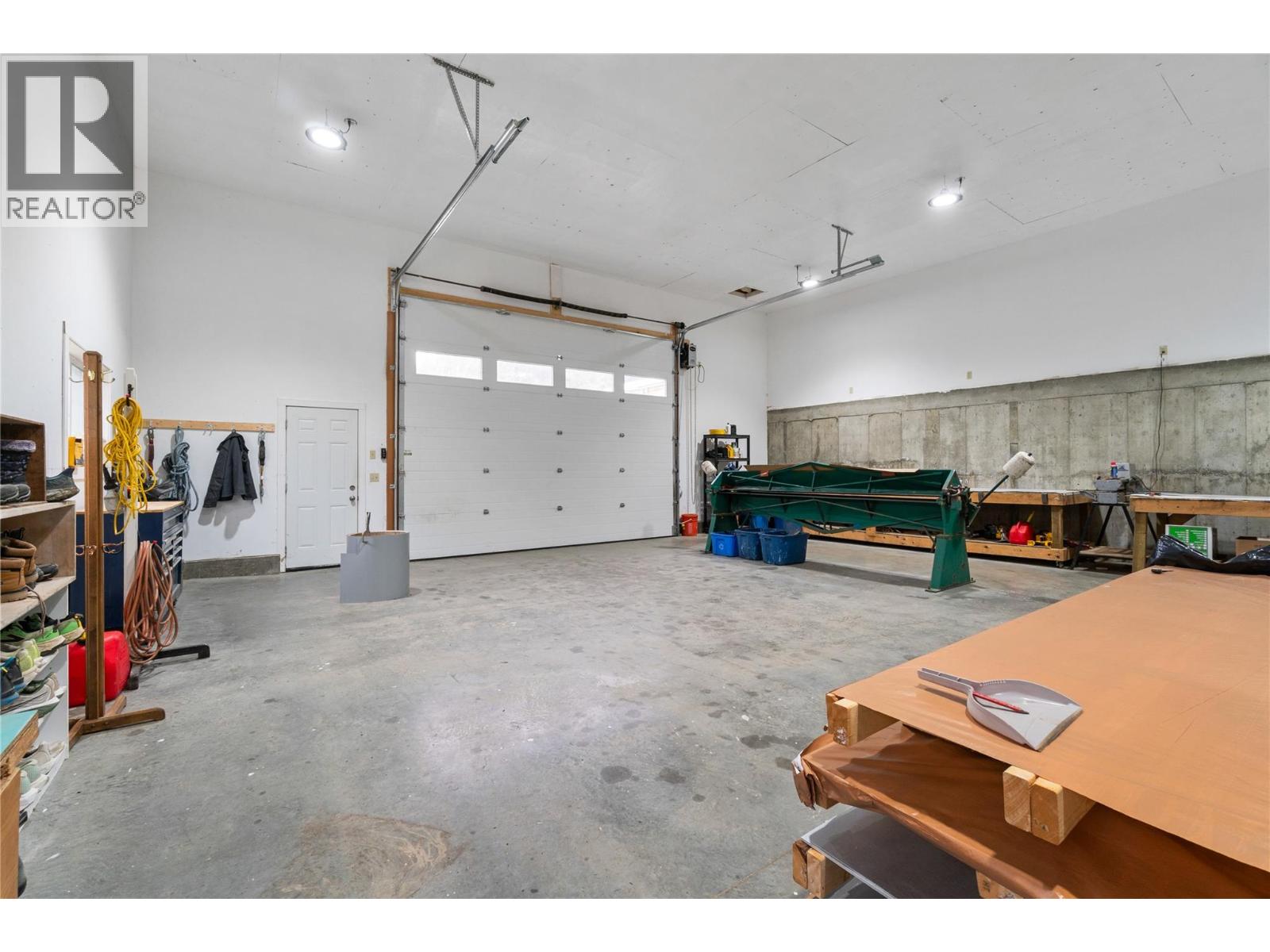 5851 20 Avenue NE - 56