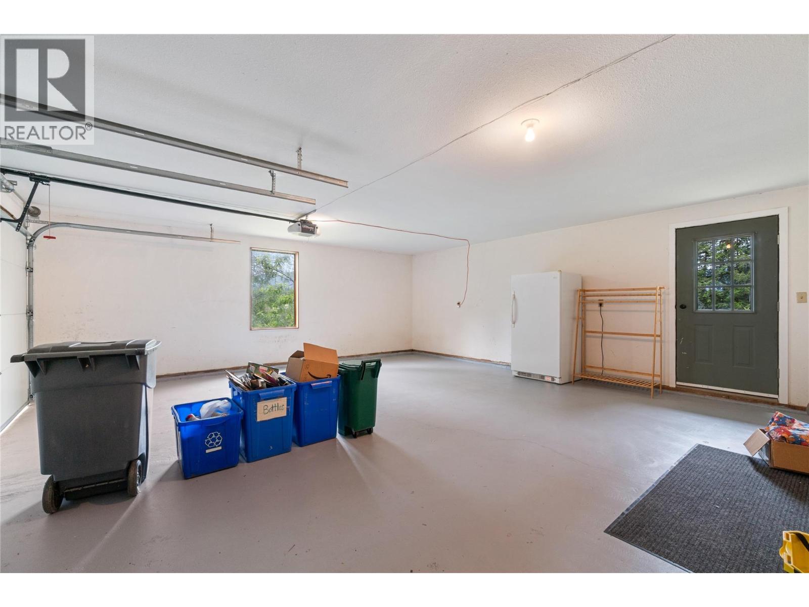 5851 20 Avenue NE - 51