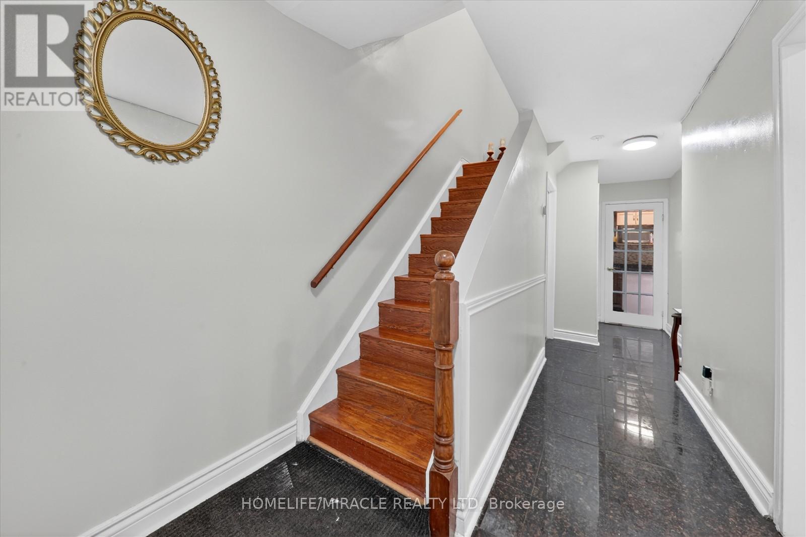 42 NAHANNI TERRACE - 19