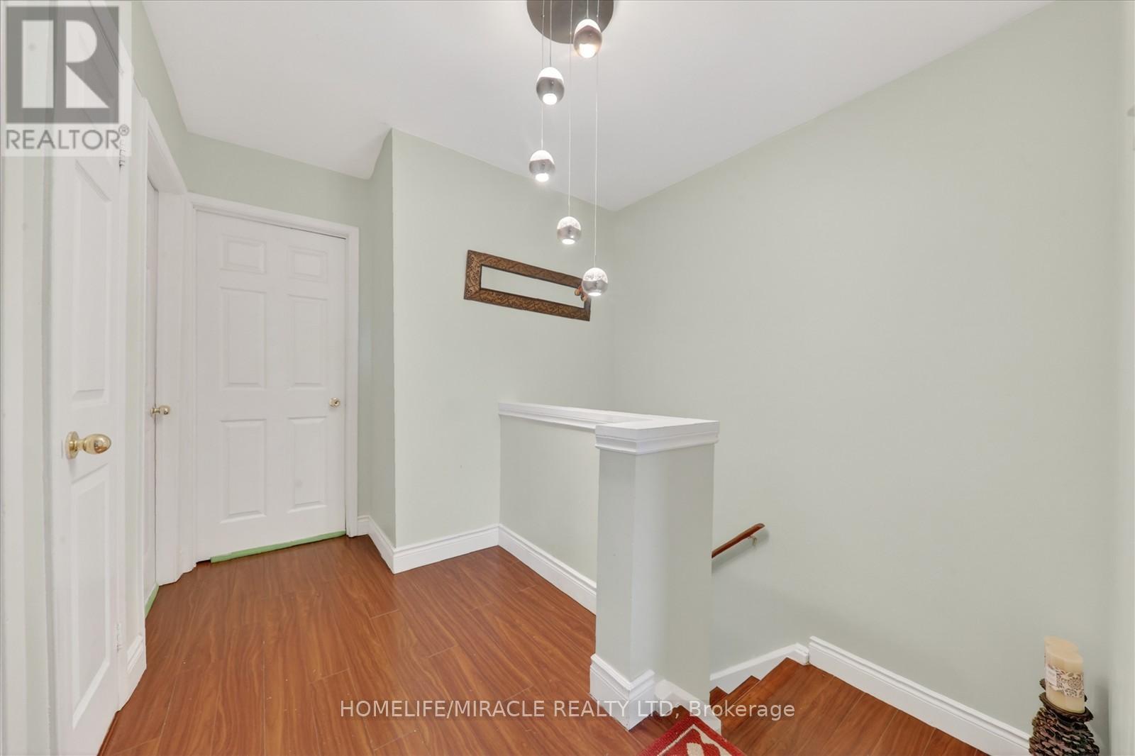 42 NAHANNI TERRACE - 20