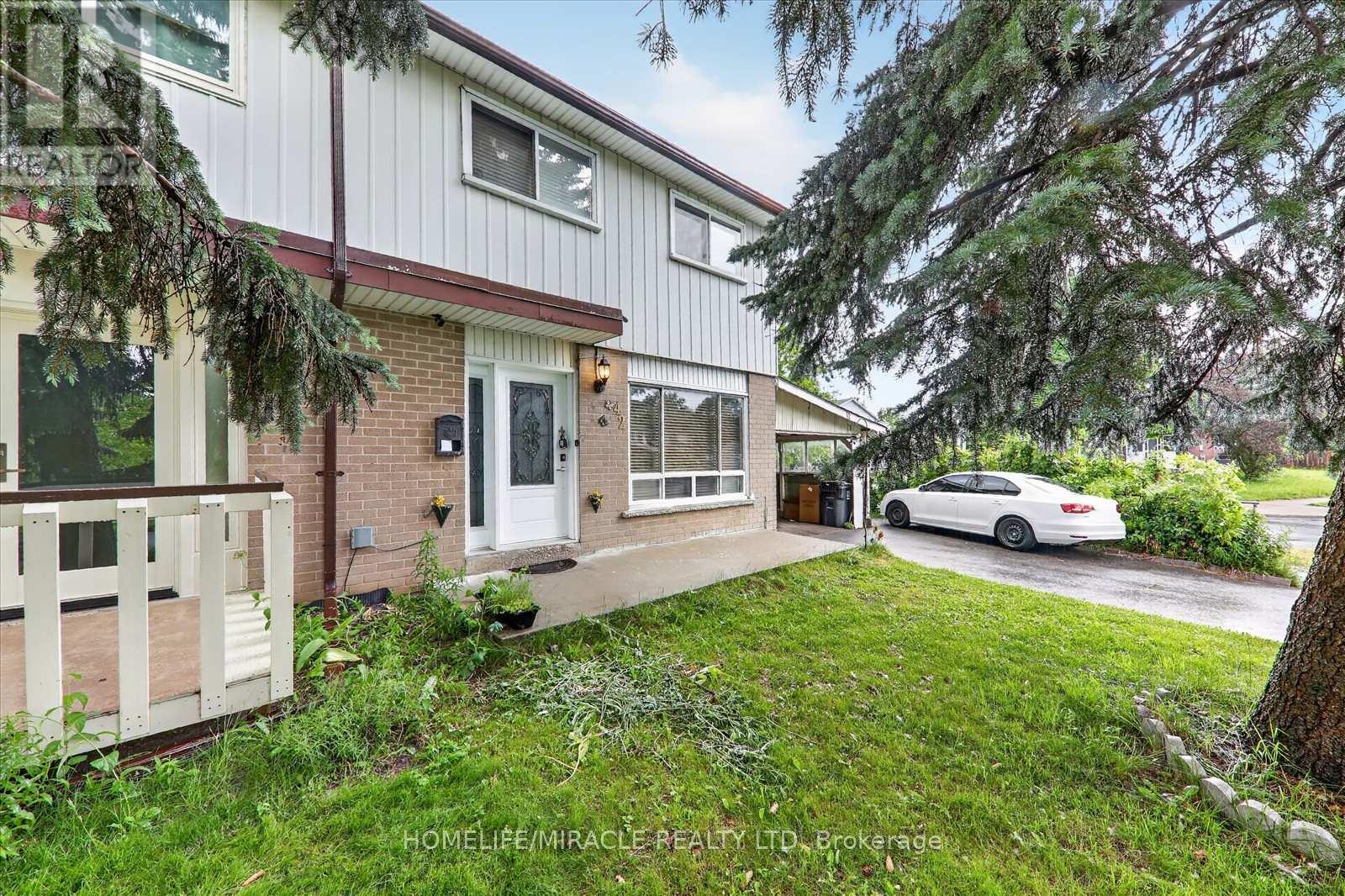 42 NAHANNI TERRACE - 5