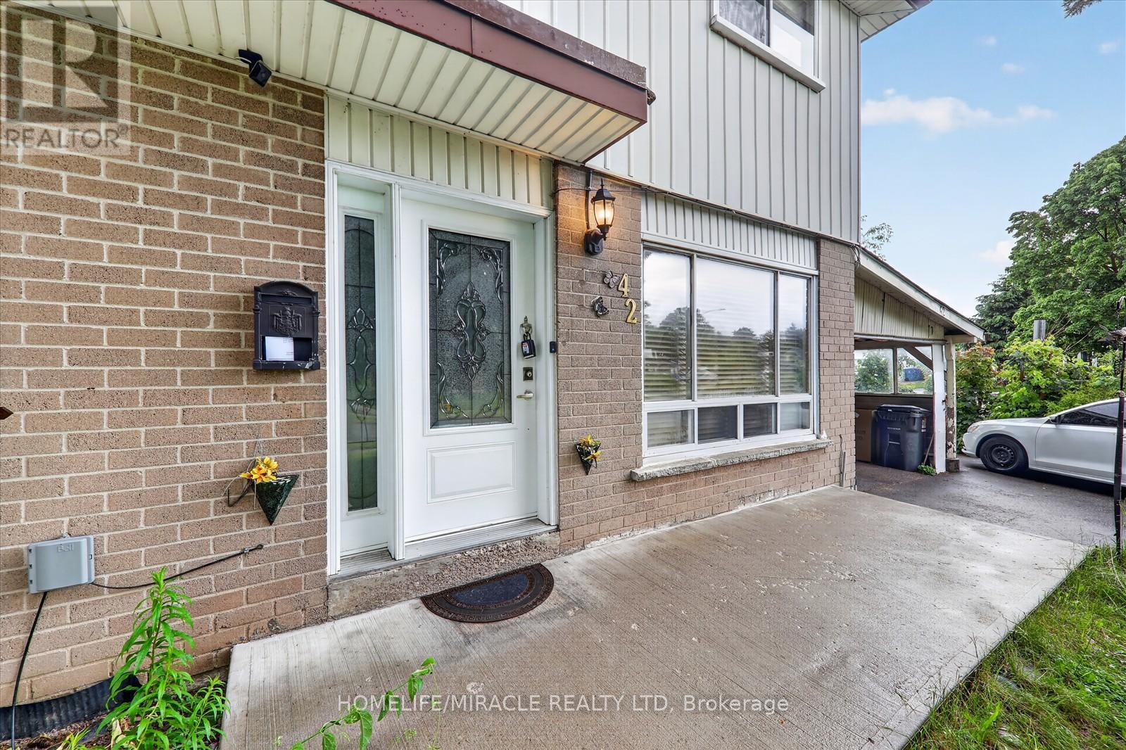 42 NAHANNI TERRACE - 6