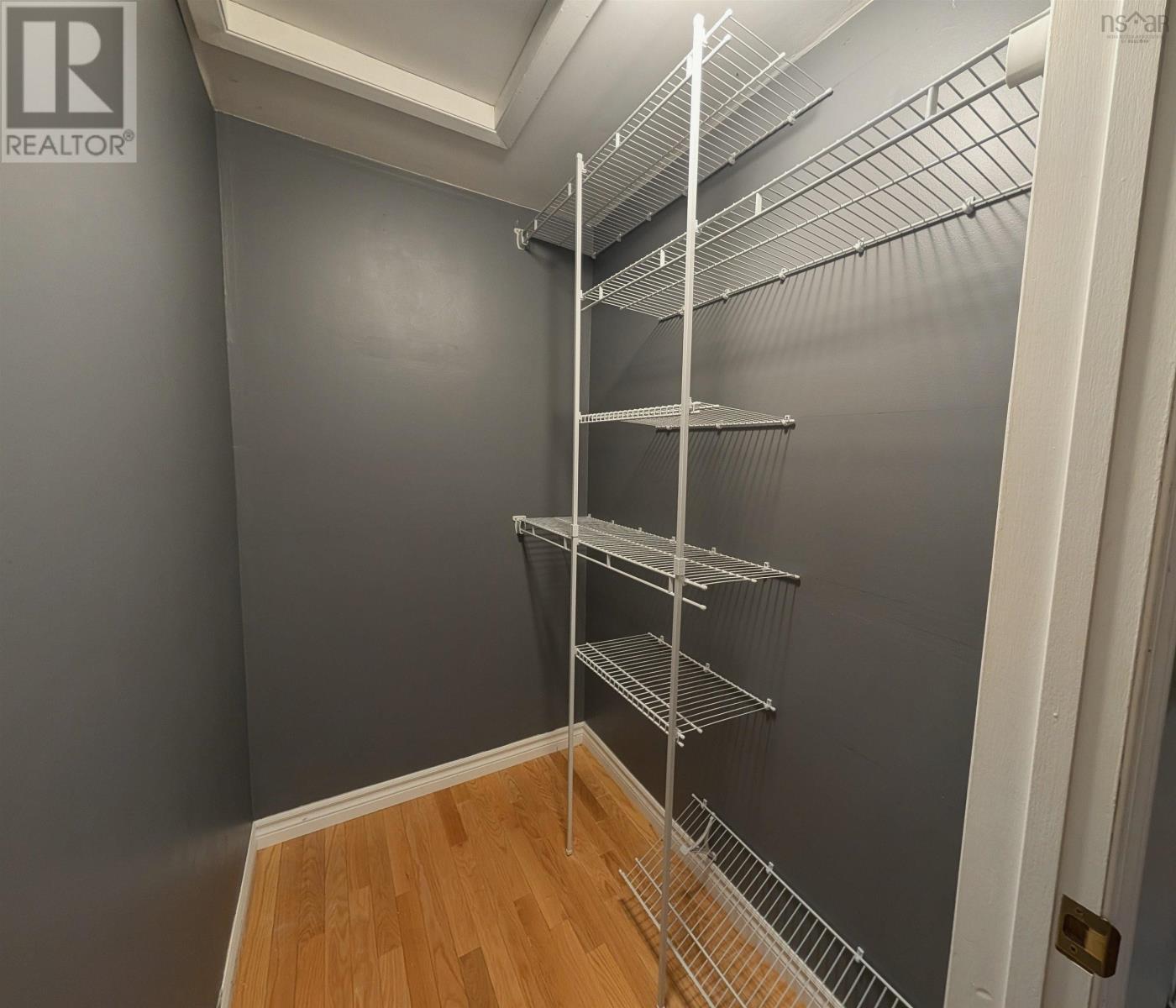 62 MACLAUGHLIN Drive - 26