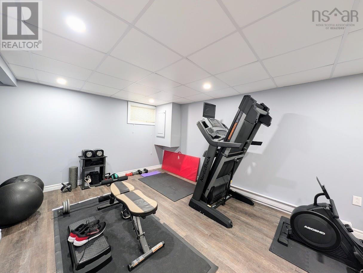 62 MACLAUGHLIN Drive - 37