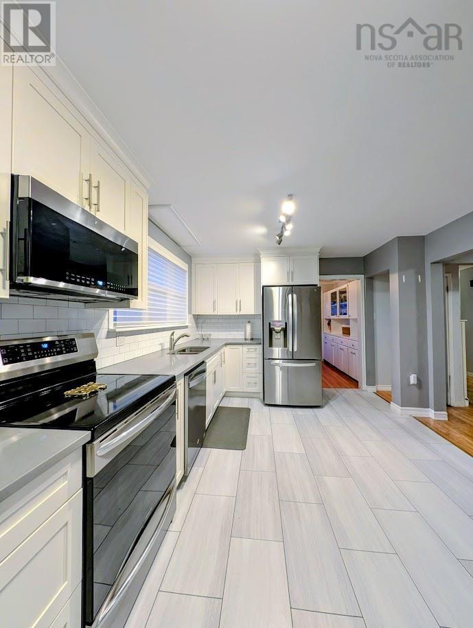 62 MACLAUGHLIN Drive - 7