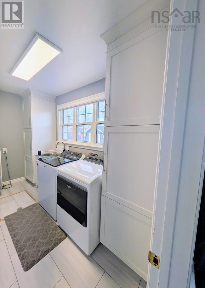 62 MACLAUGHLIN Drive - 9