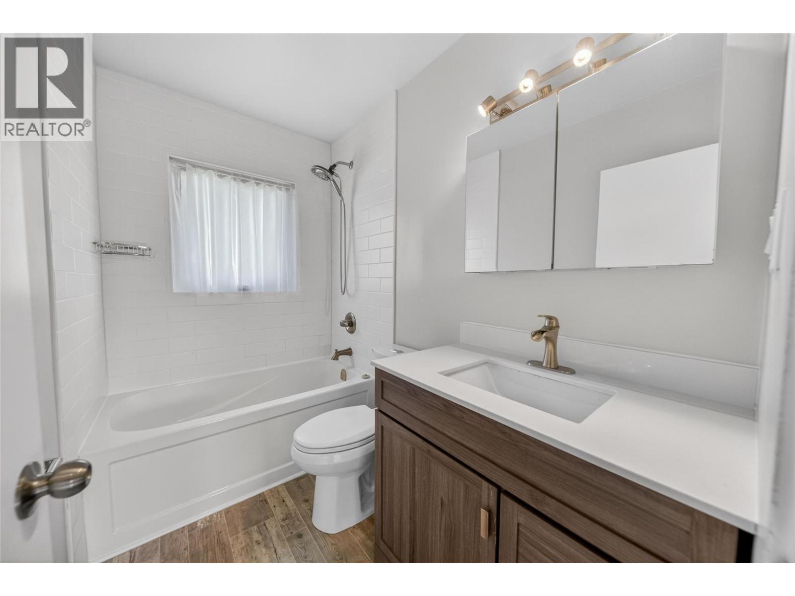 306 8th Street S - 12