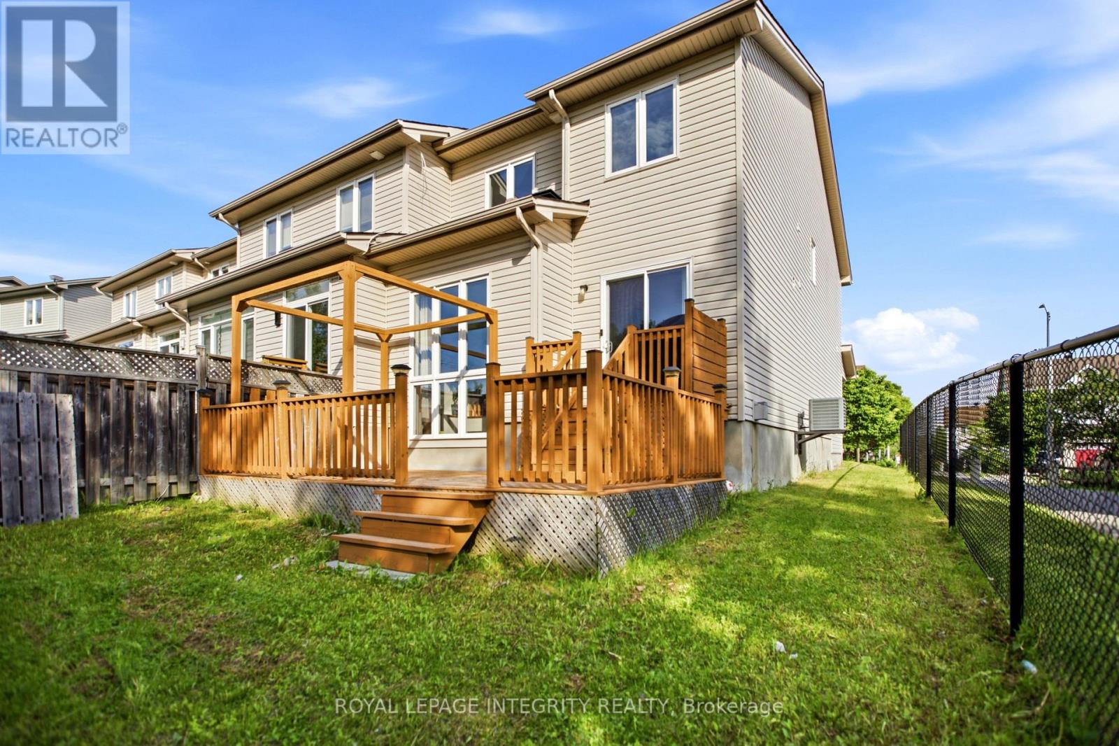3 Bed, 3 Bath House for Rent in Ottawa – 354 ROLLING MEADOW CRESCENT, Ottawa – MLS# X13442142 - Image 30