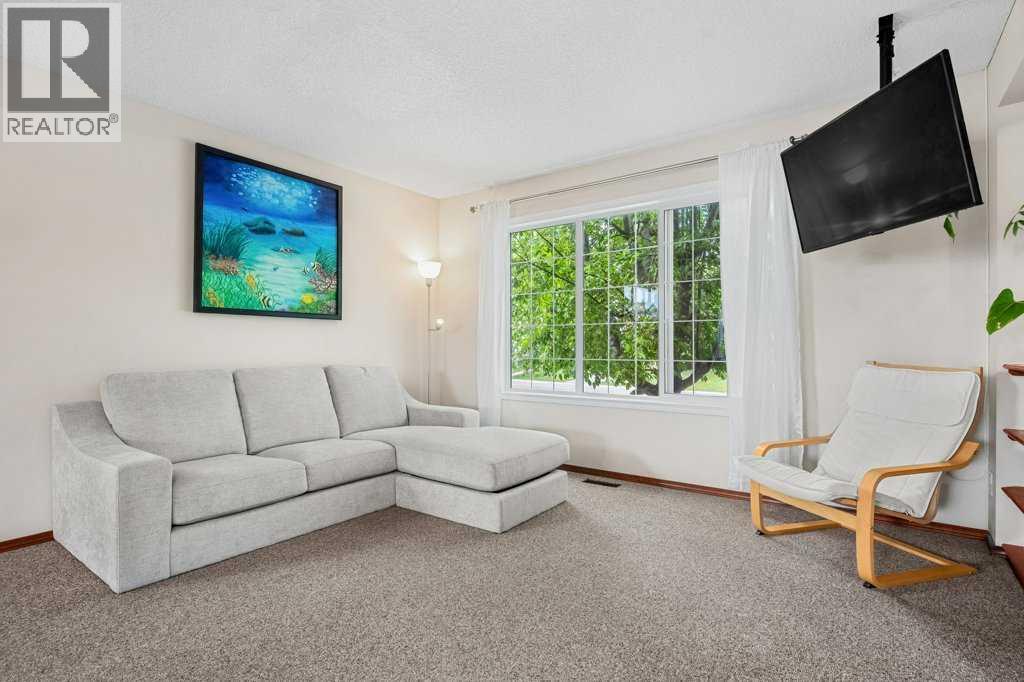 44 Everridge Way SW — photo 11